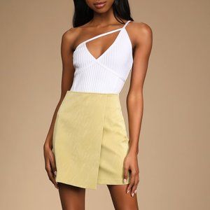 Flirtatious Ways White Asymmetrical One-Shoulder Bodysuit